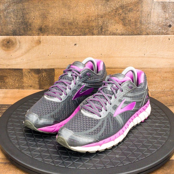 brooks ariel 16 size 10